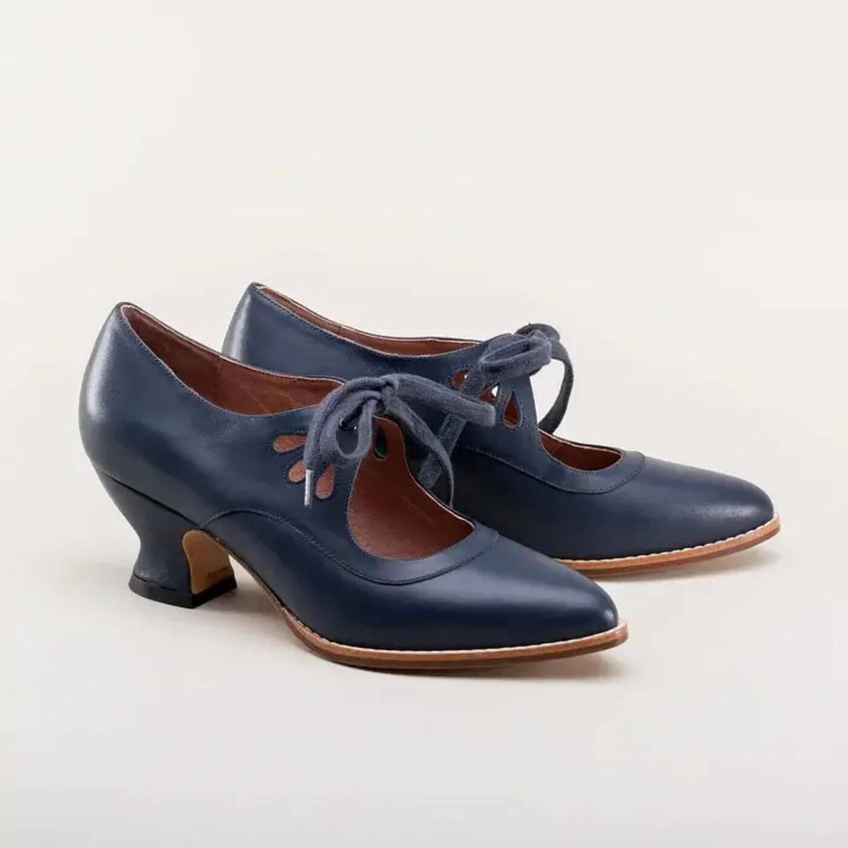 Carina™ | Premium Ortopediska Skor