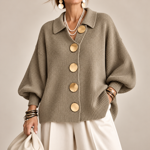 Astrid | Oversize kofta med guldknappar