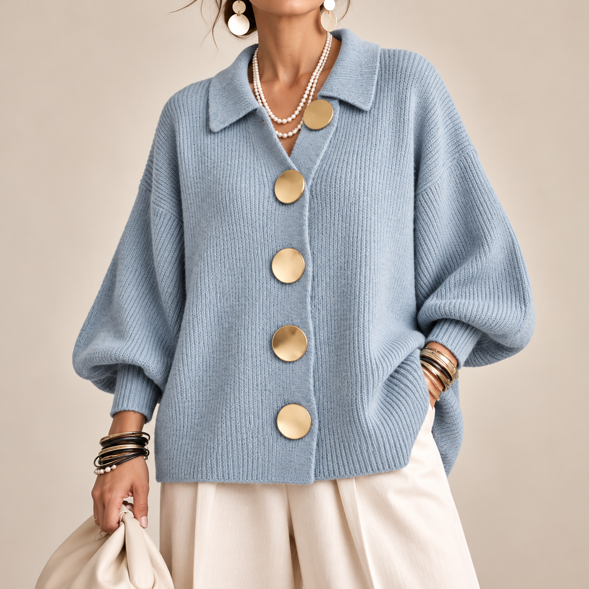 Astrid | Oversize kofta med guldknappar