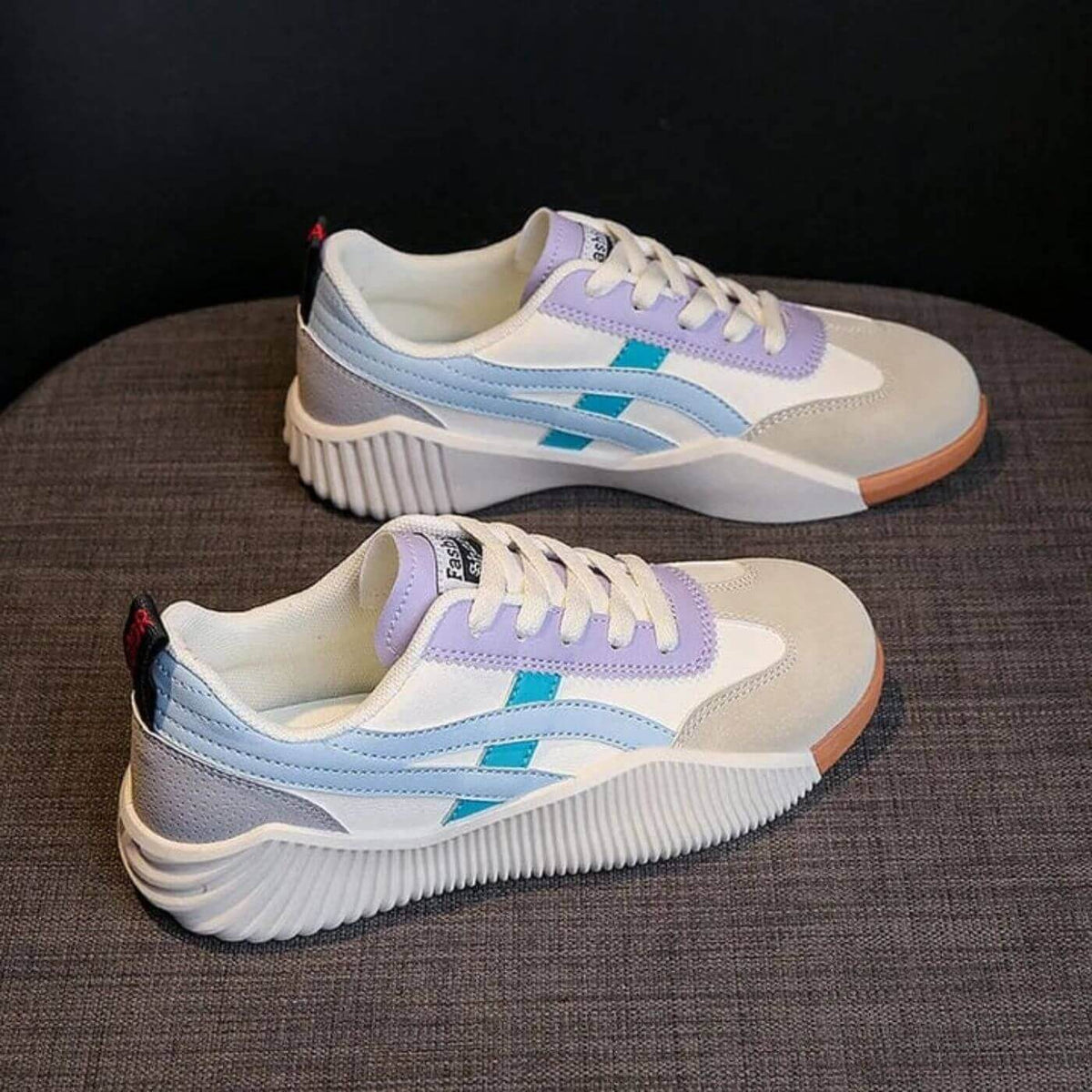 Lucia™ - Moderna Ergonomiska Sneakers