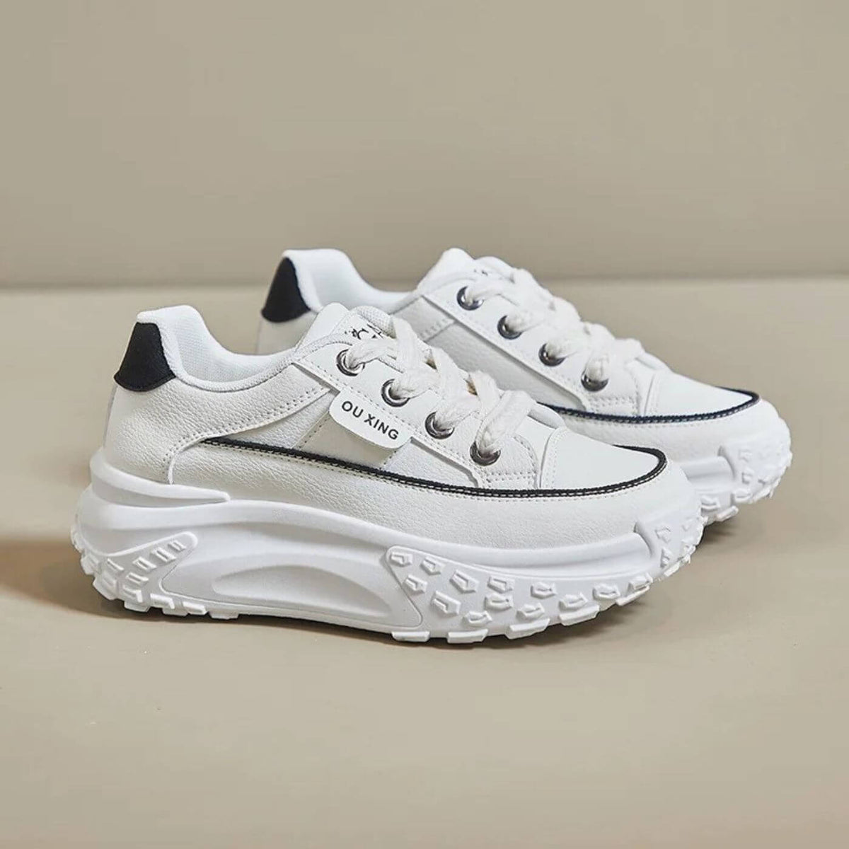 Luvora™ | Tjocksulade Ortopediska Sneakers