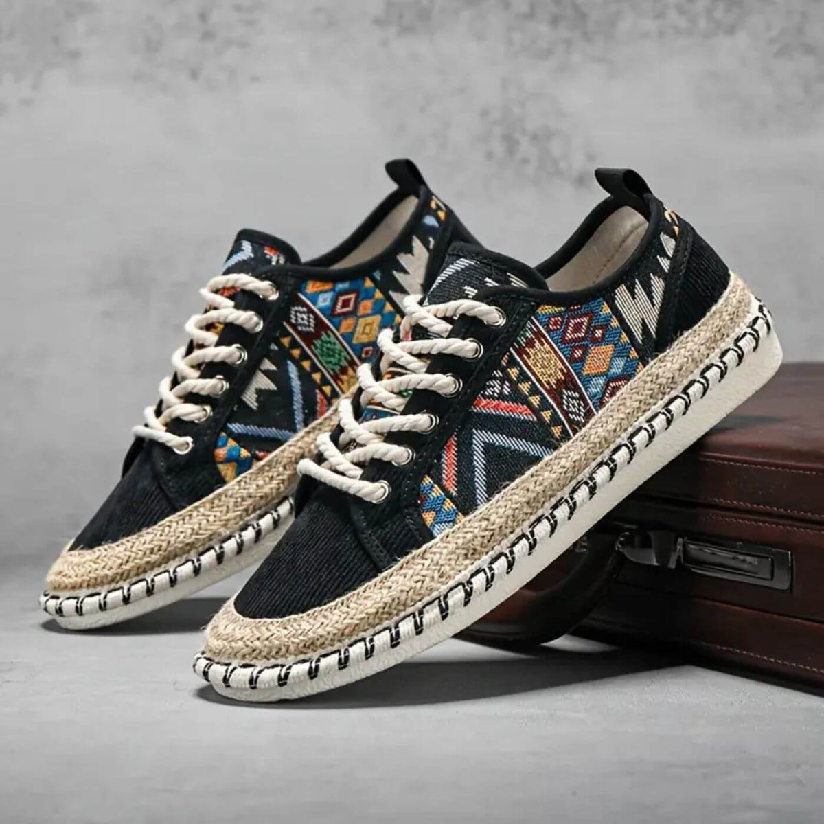 Mathias | Trendiga Aztekiska Sneakers