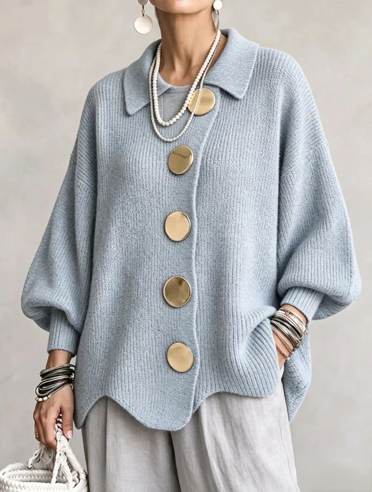 Astrid | Oversize kofta med guldknappar