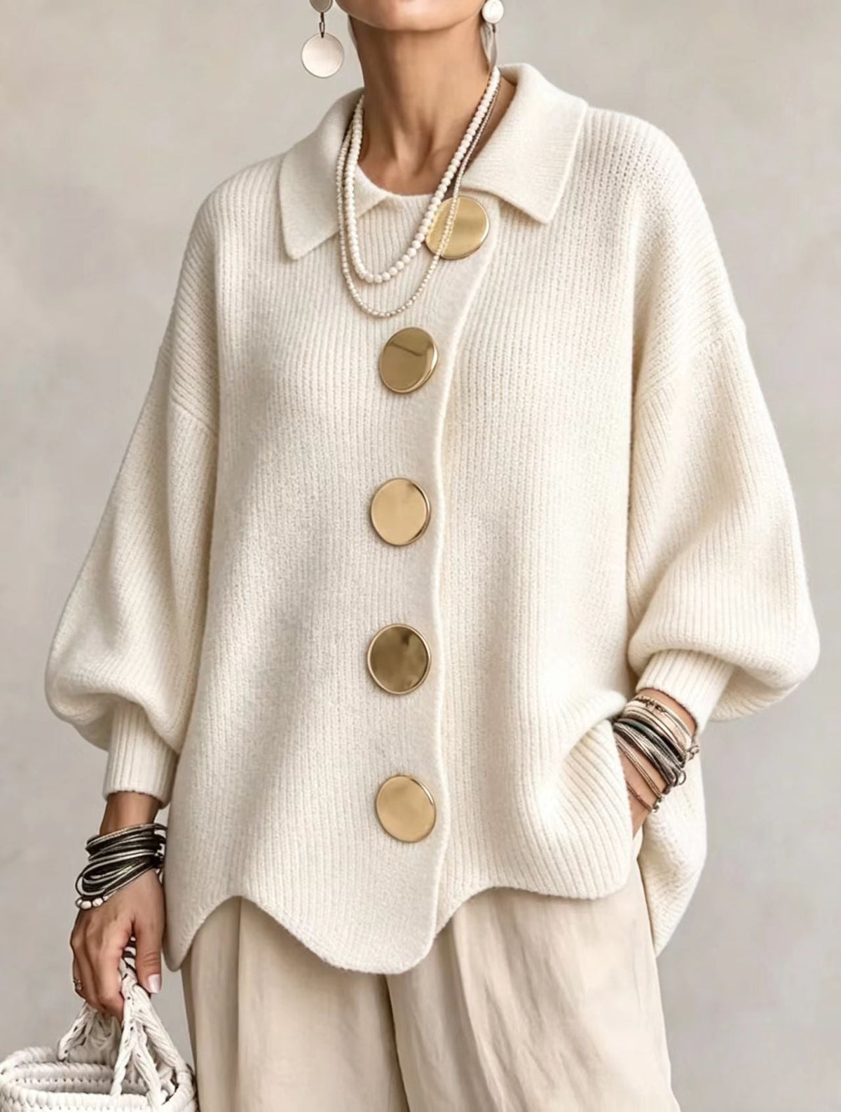 Astrid | Oversize kofta med guldknappar