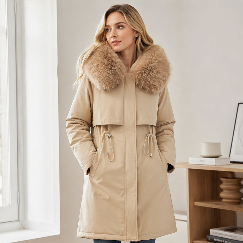 Vera | Varm vinterparka med pälshuva och midjeband